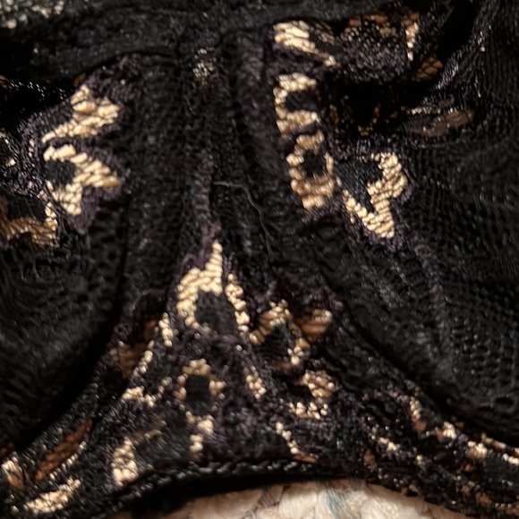 Nylon spandex barely breezies bra - Picture 3 of 5